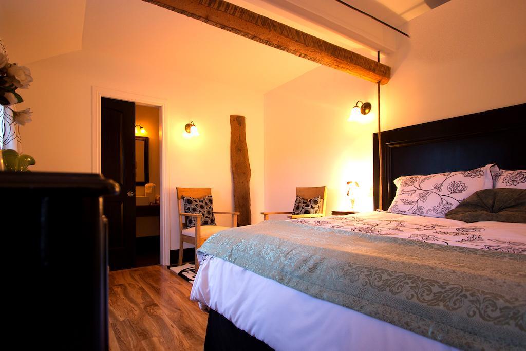 Les Ancetres Auberge & Restaurant St-Pierre-de-l'Île-d'Orléans Kamer foto