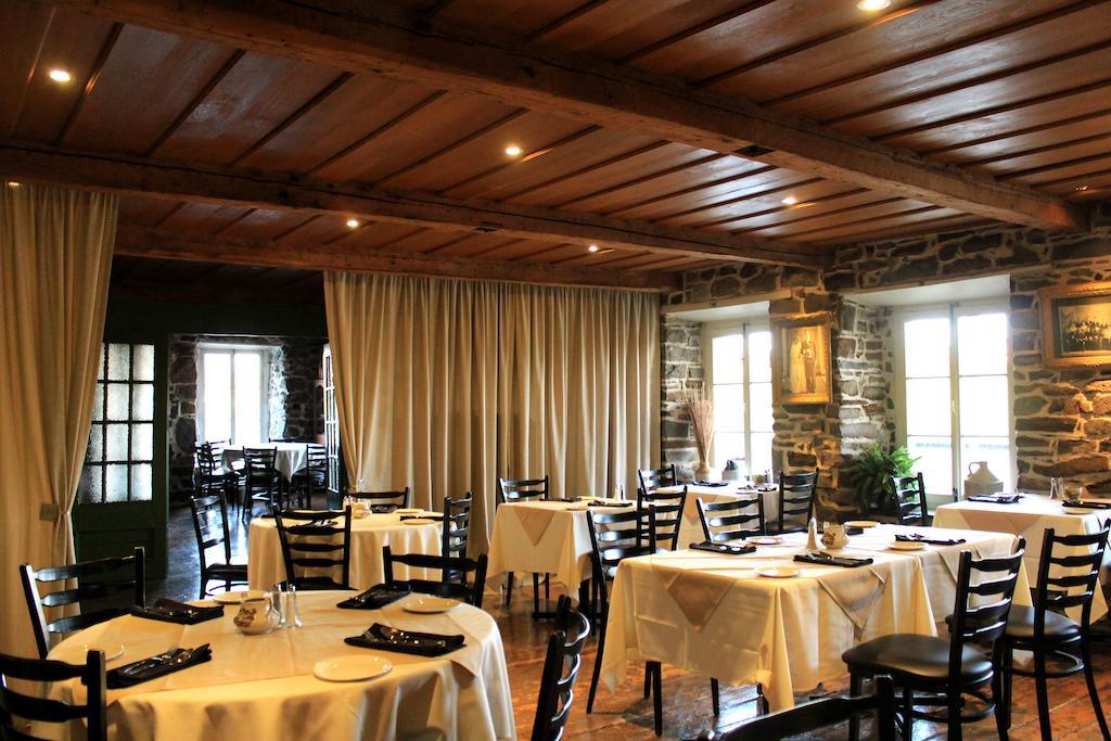 Les Ancetres Auberge & Restaurant St-Pierre-de-l'Île-d'Orléans Buitenkant foto